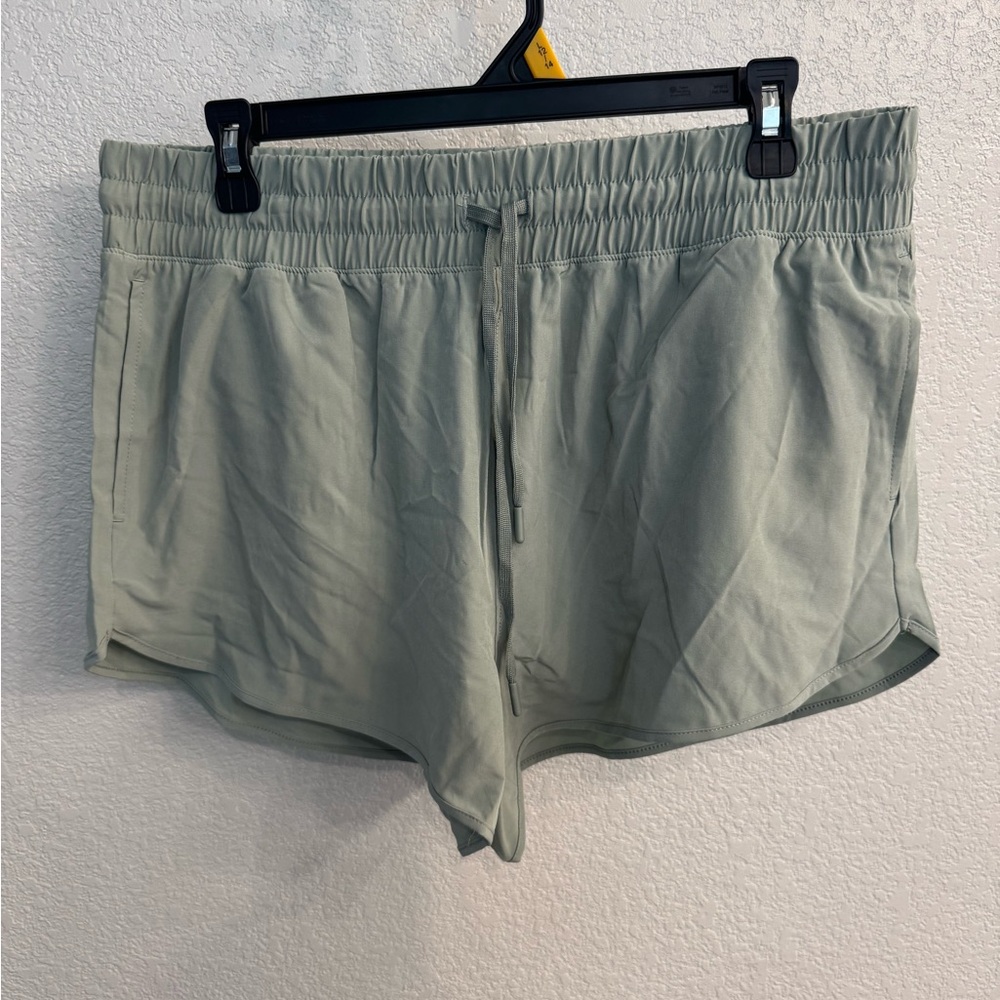 90 Degree By Reflex Light Xtreme Track Time Shorts in Sage Green